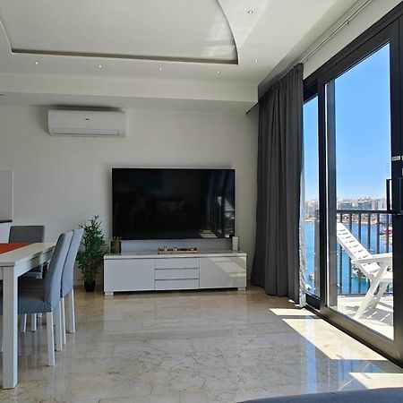 Apartamento Luxury Sea Front At Spinola Bay St Julians San Julián Exterior foto