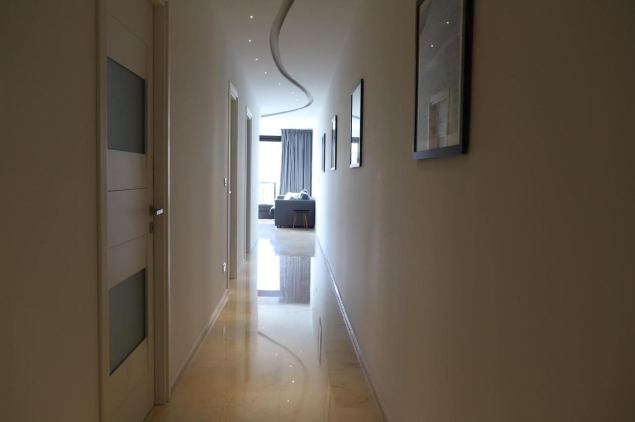 Apartamento Luxury Sea Front At Spinola Bay St Julians San Julián Exterior foto