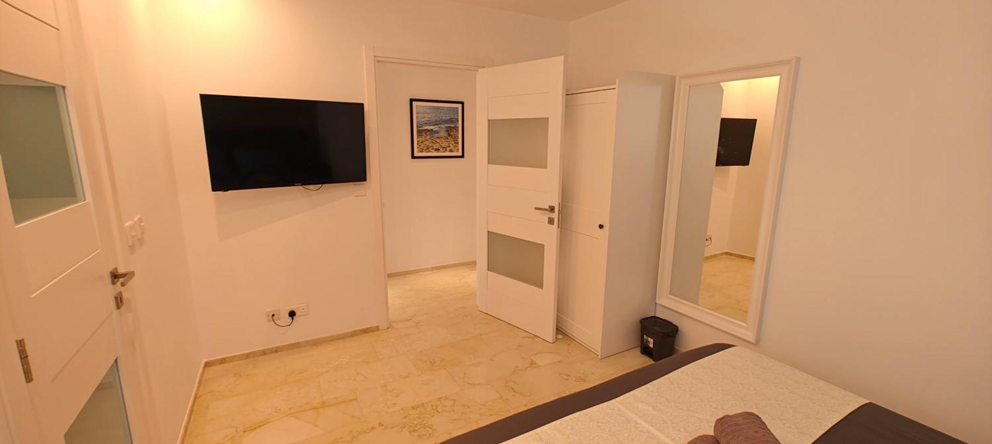 Apartamento Luxury Sea Front At Spinola Bay St Julians San Julián Exterior foto