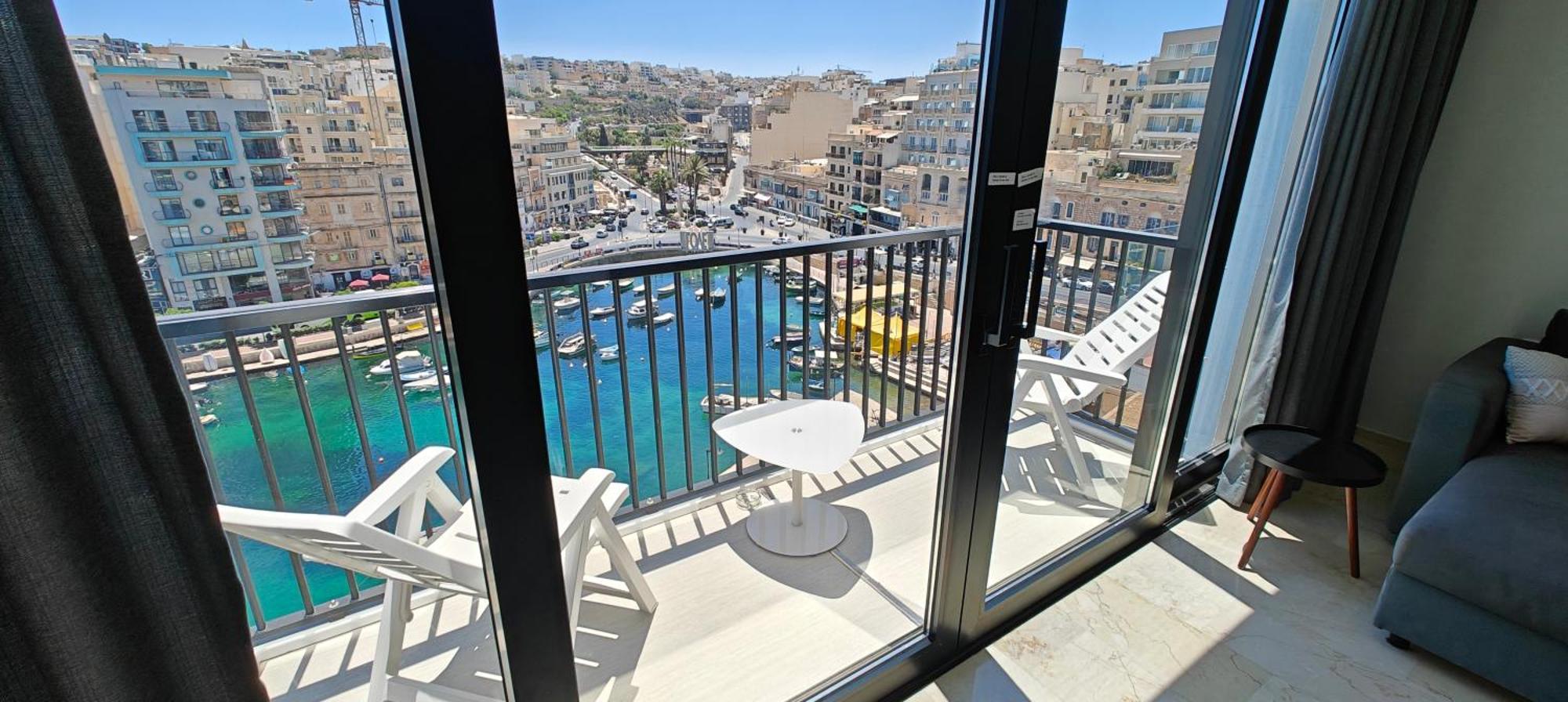 Apartamento Luxury Sea Front At Spinola Bay St Julians San Julián Exterior foto